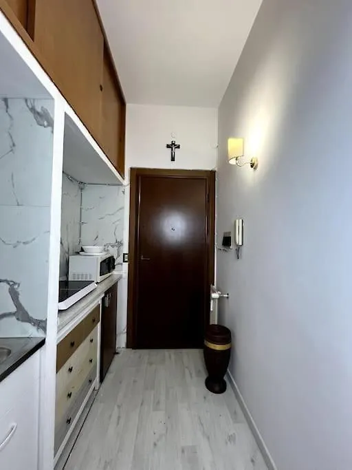 Holiday home Daisy Home - Tiburtina Loft In Rome Wifi